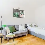Shortstaypoland Jana Krysta B166 *