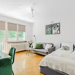 Shortstaypoland Jana Krysta B166 *