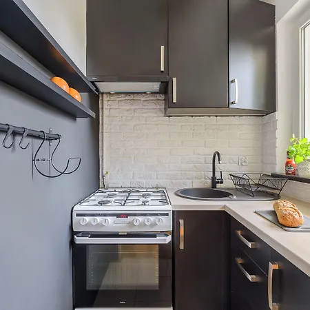 Daire Shortstaypoland Jana Krysta B166